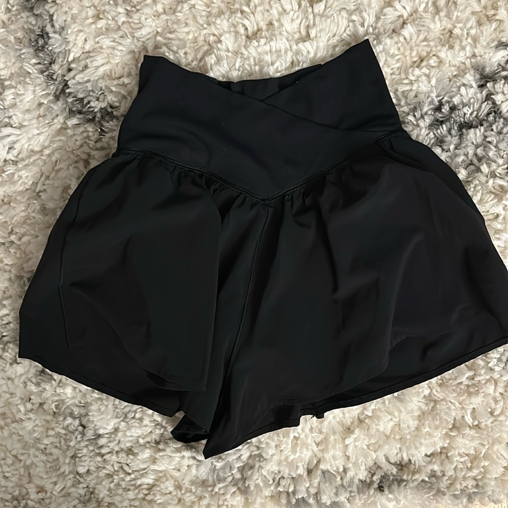 Aerie crossover flowy shorts